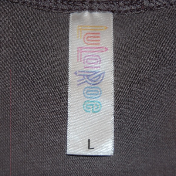LuLaRoe L Classic T - Picture 3 of 4